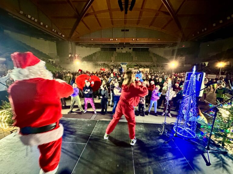 Aleksandra Włodarczyk podczas eventu Bezpieczeństwo ze Świętym Mikołajem na Bydgoskiej Hali Łuczniczka - Bydgoszcz 2025